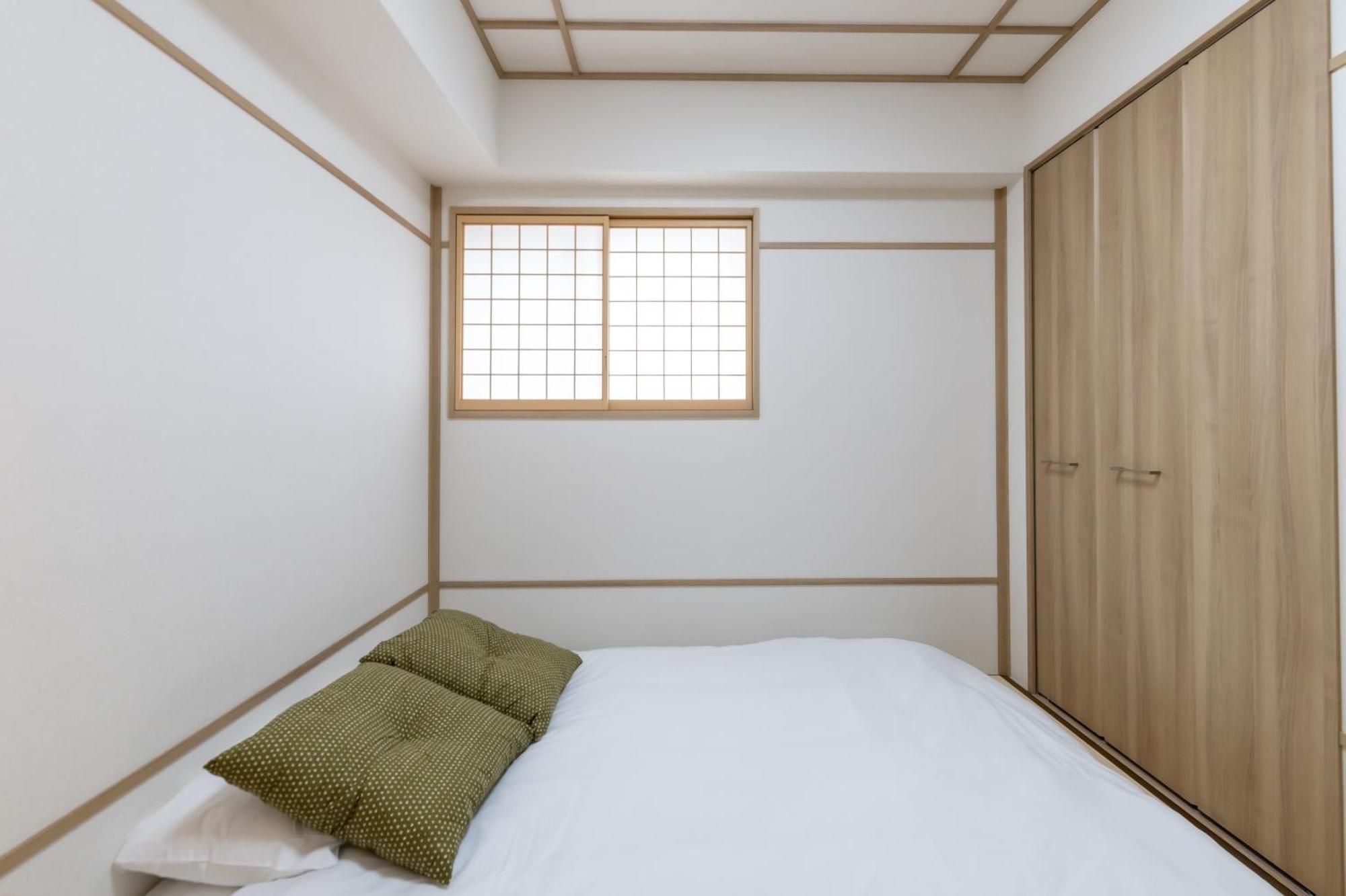 H2h Shinsaibashi * Ōsaka